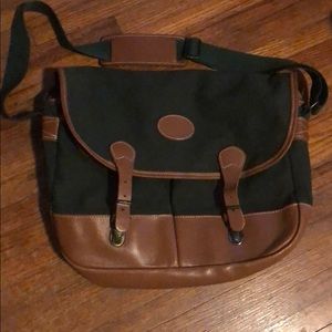 Darling vintage Eddie Bauer messenger bag